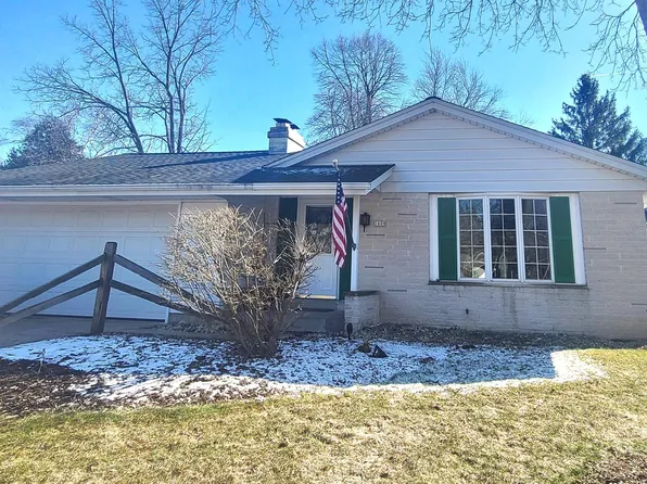 1609 Spruce STREET, Grafton, WI 53024