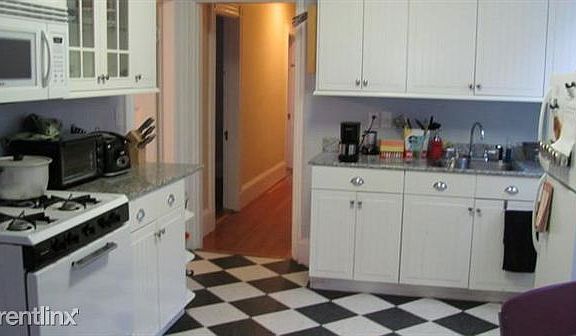 3rd image of 3 Parker Hill Ter #2000991