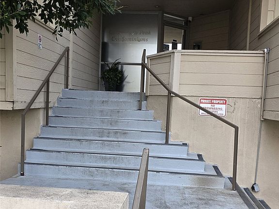 5th image of 9920 Jordan Ave Unit 9