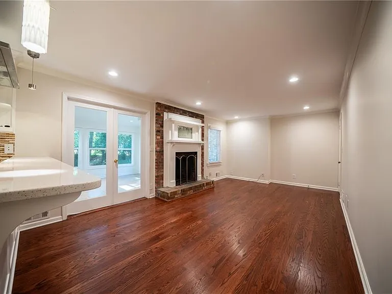 1501 Diamond Head Dr — Photo 10