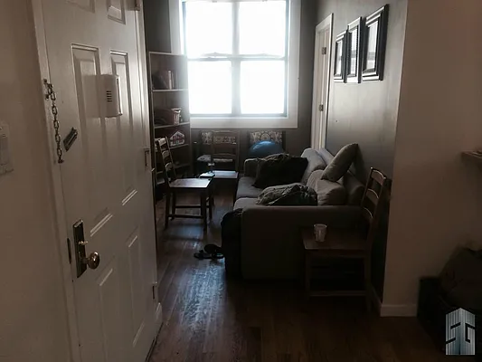 Rented by Skyline Group Real Estate | media 16