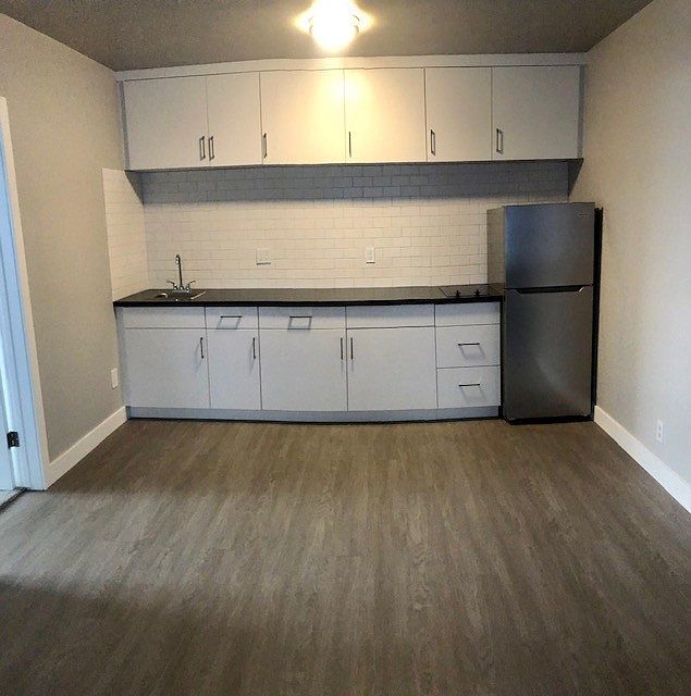 1st image of 637 Hauser Blvd APT 21