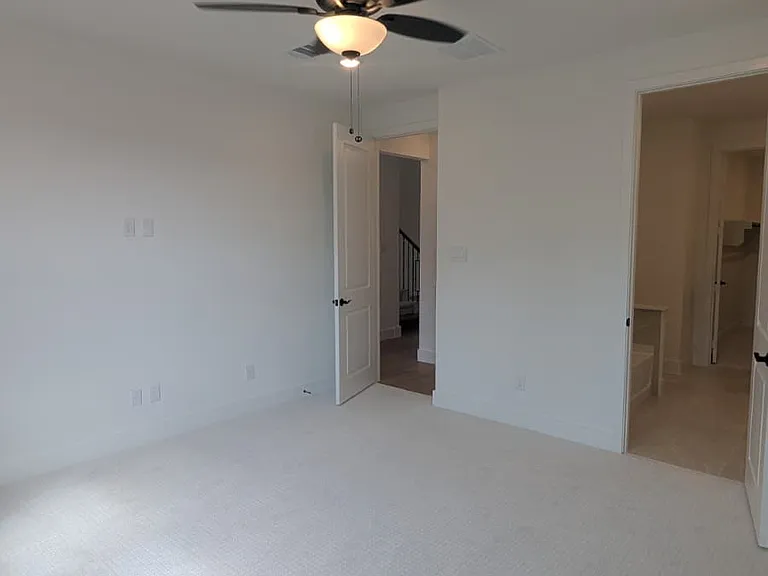 7273 Farley St — Photo 6