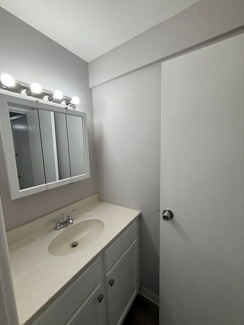 Astoria Commons Apartments — Photo 1