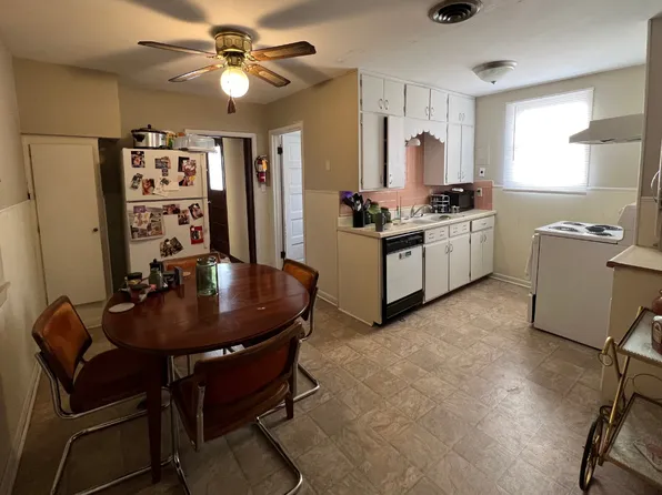 314 N 6th St, Manhattan, KS 66502