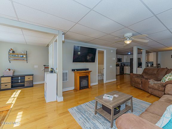 3rd image of 5 Church Street