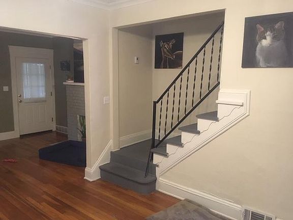 3rd image of 2690 Hampshire Rd