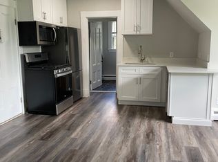 54 Salem St APT 6, Andover, MA 01810