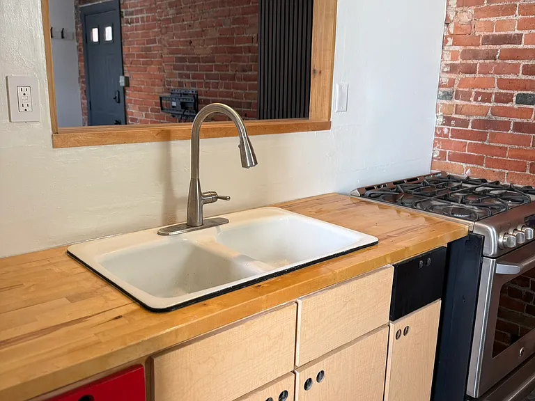 2071 Fulton Rd #3 — Photo 7