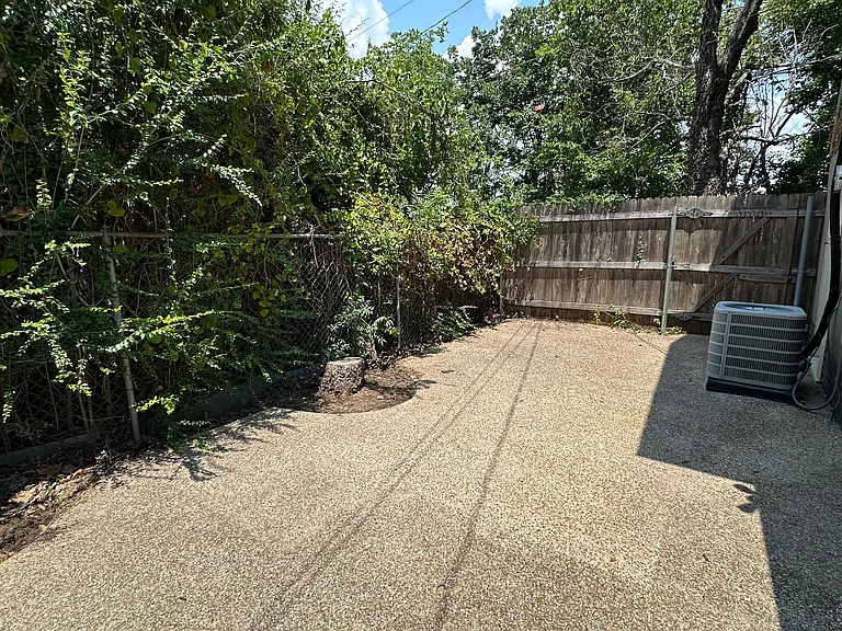2232 W Rosedale St S #100 — Photo 36