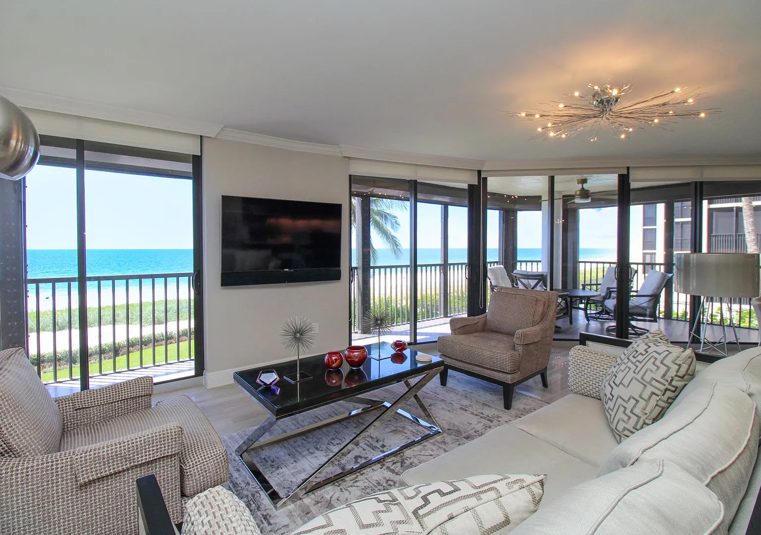9653 Gulf Shore Dr — Photo 2