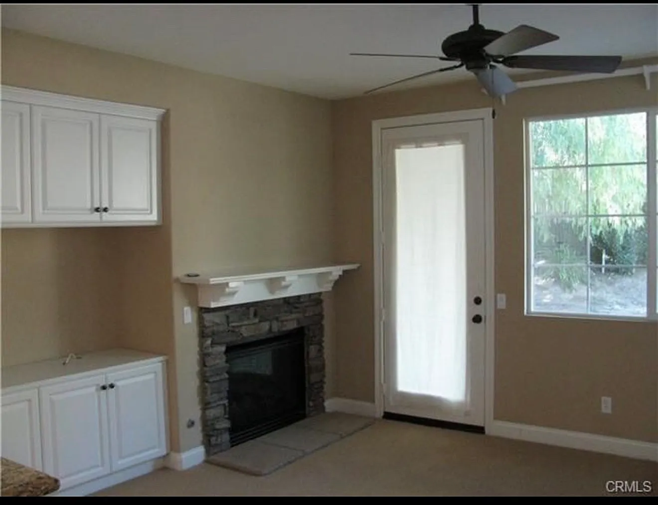 4 bed, 2.5 bath, 2300 sqft, $3,500 — Photo 3
