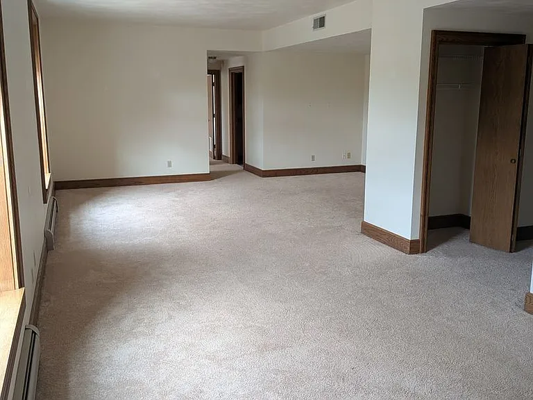 1408 Strongs Ave — Photo 22