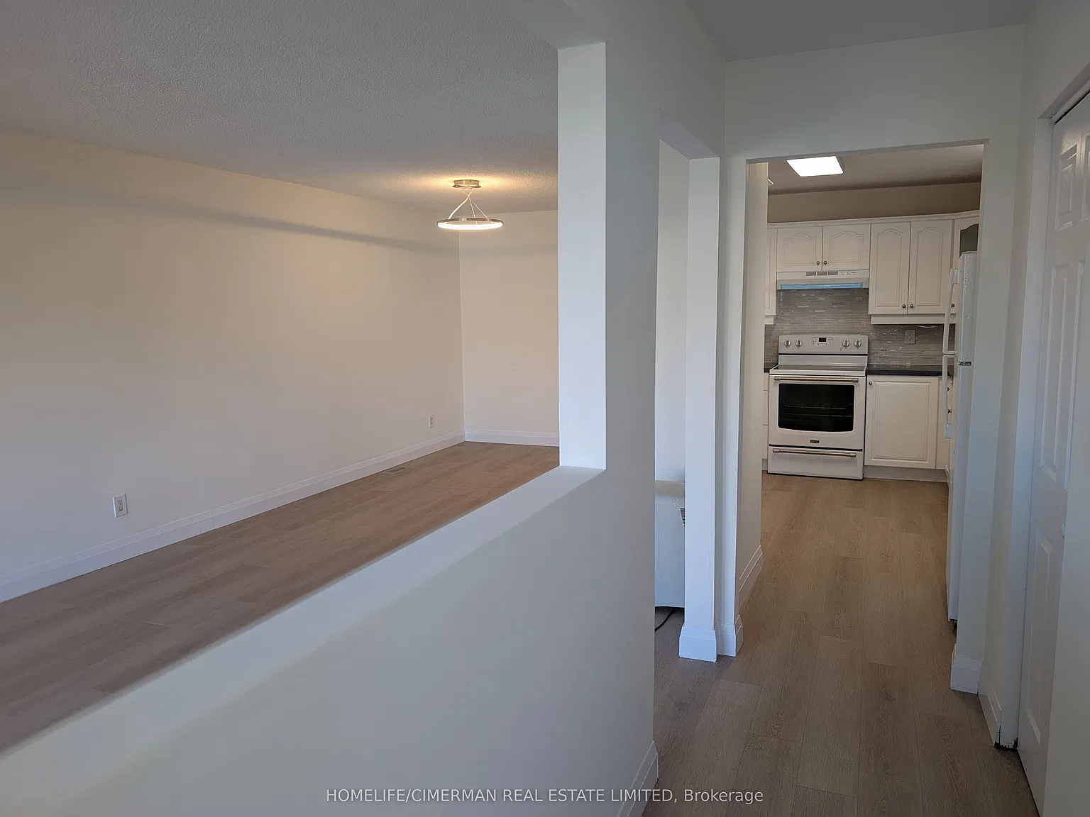 5 bed, $2,890 — Photo 2