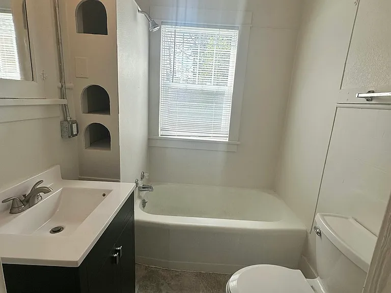 811 Saint James St #2 — Photo 6