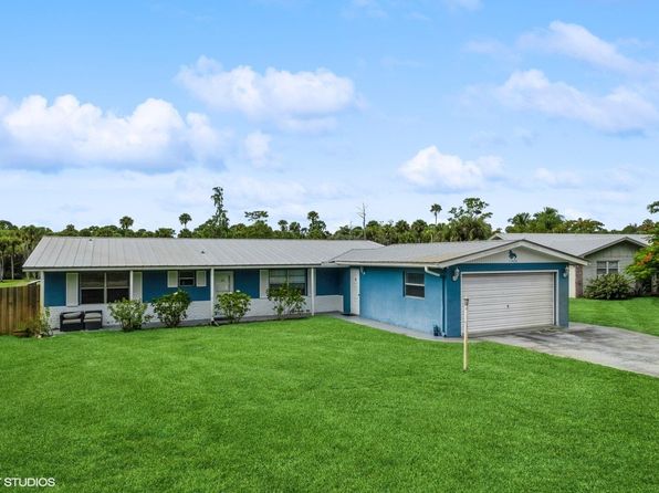 1406 SW Alligator Street, Palm City, FL 34990