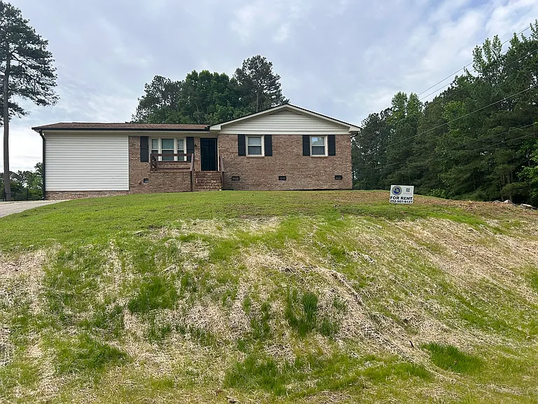 3517 Northern Hills Dr — Photo 1
