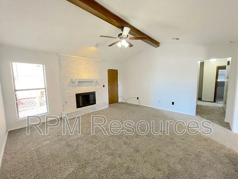 12401 SW 4th St — Photo 7