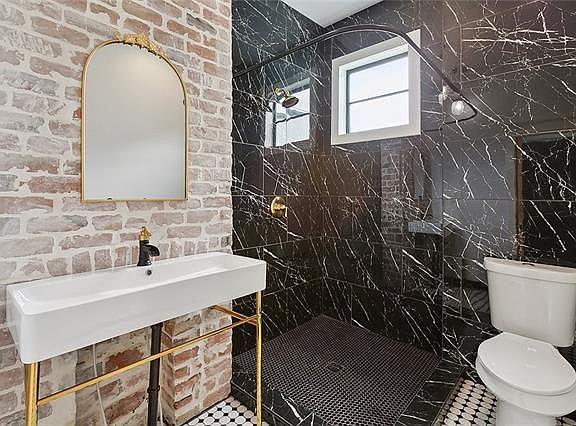 3rd image of 1265 Esplanade Ave #202