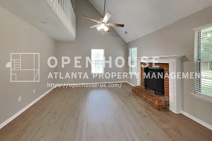 4015 Sharon Woods Dr — Photo 3