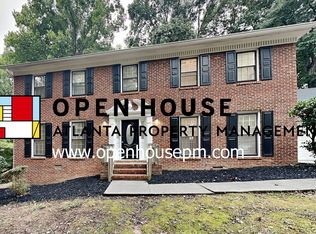 1231 Fairfax Hunt, Lawrenceville, GA 30043