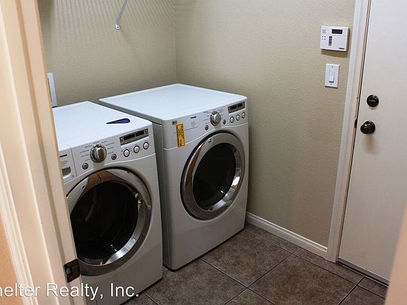 4th image of 795 Calstock Ct