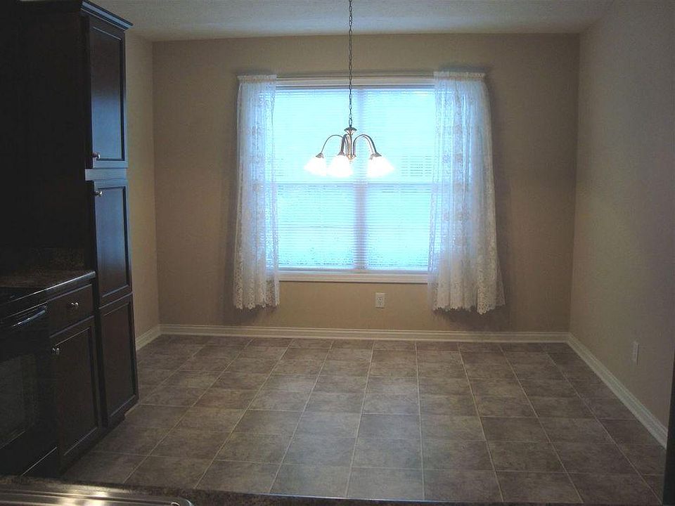 2nd image of 3837 Bronson Ln