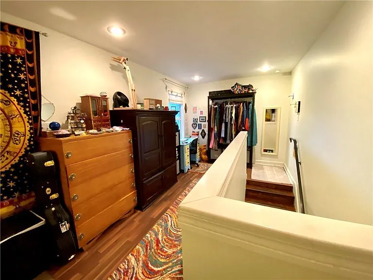 5832 Clara St #B — Photo 9