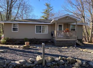 123 Basswood Dr, Dingmans Ferry, PA 18328