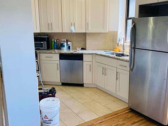 3rd image of 81-10 135th St #502
