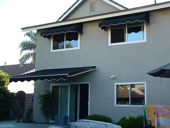 Rear view (custom awnings)