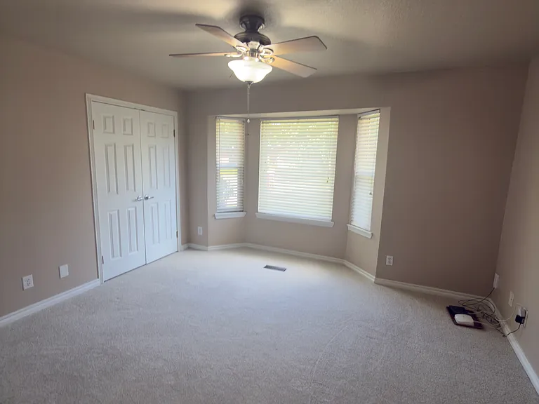 1010 Bluestem Rd — Photo 12