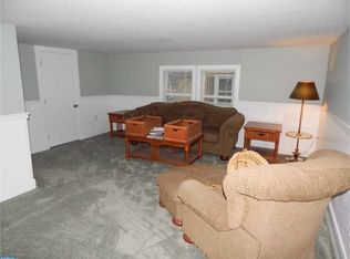 114 Edinburg Rd, Hamilton, NJ 08619