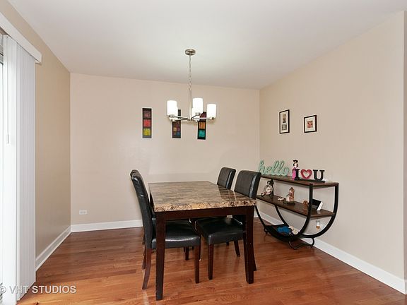 5th image of 30W141 Maplewood Ct