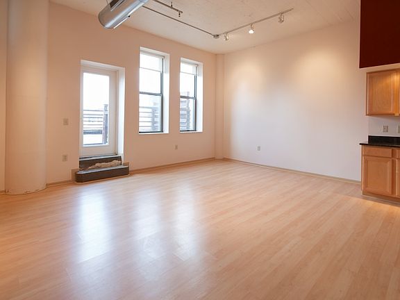 4th image of 110 N 3rd St Unit 204