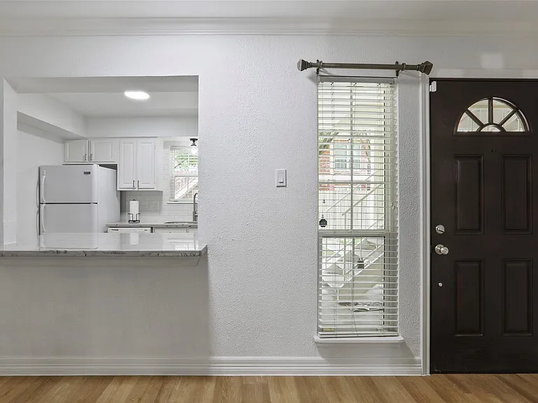 857 Wax Myrtle Ln #4 — Photo 16