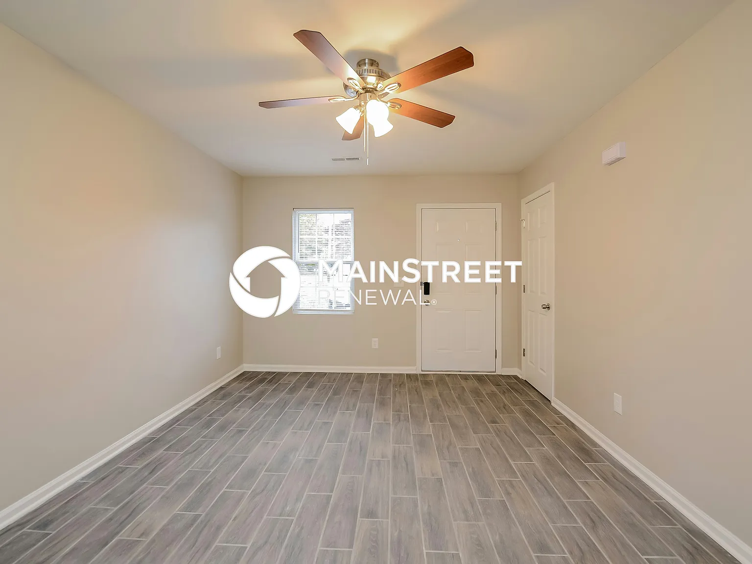 414 Gossett St — Photo 4