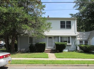 1719 Ardsley Ct, Teaneck, NJ 07666