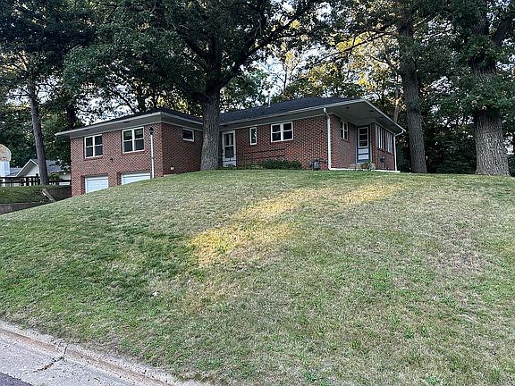 2nd image of 74 Westwood Dr