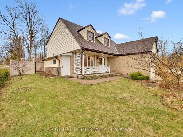 2298 Cavendish Dr, Burlington, ON L7P 3L7