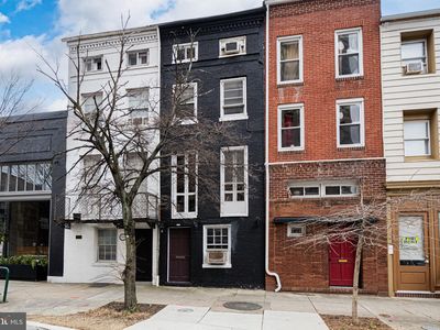 1106 Cathedral St, Baltimore, MD, 21201