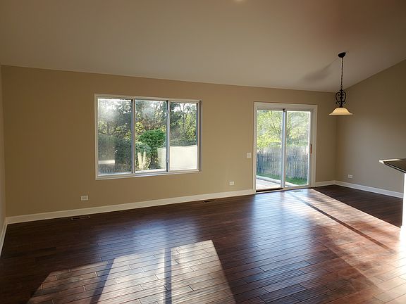 4th image of 3049 Coastal Dr