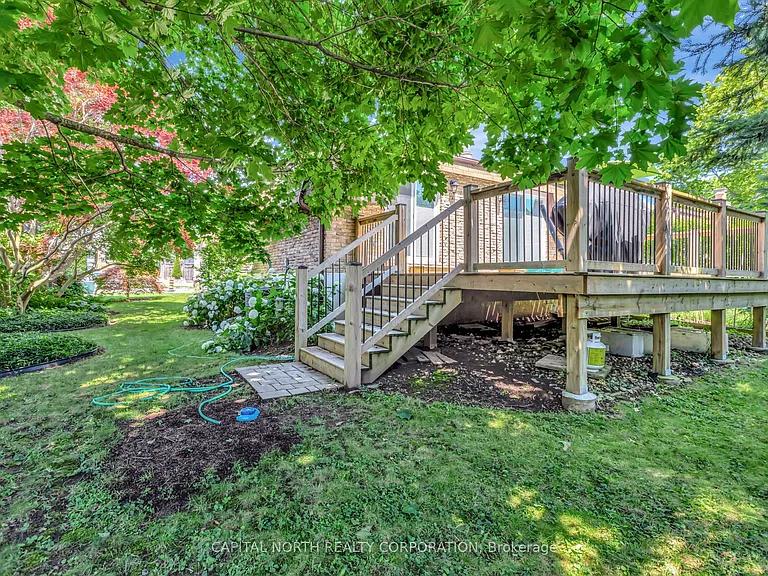 2092 Marine Dr — Photo 27