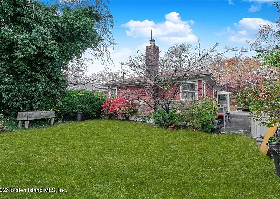 2nd image of 99 Park Hill Cir