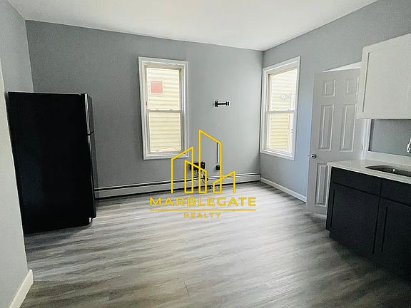 5th image of 104 Sunset Ave #11F