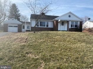 21 Sharon Rd, Enola, PA 17025