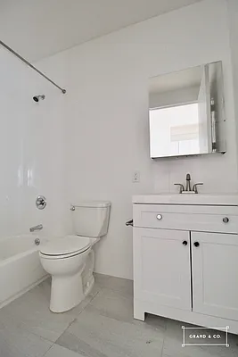 Rented by Grand & Co. | media 9