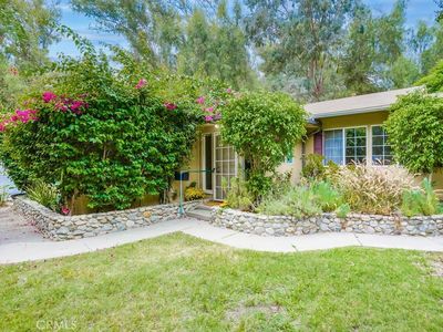 7837 Denivelle Rd, Sunland, CA, 91040