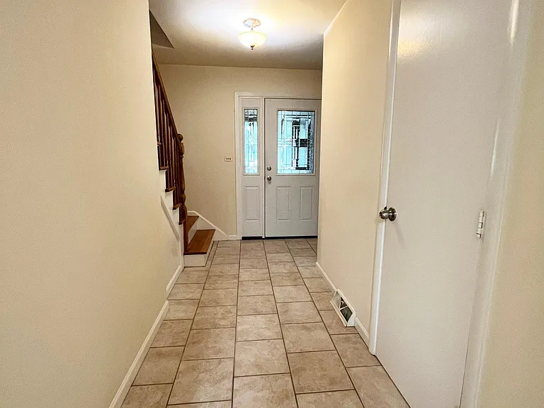 6S546 Sussex Rd — Photo 21