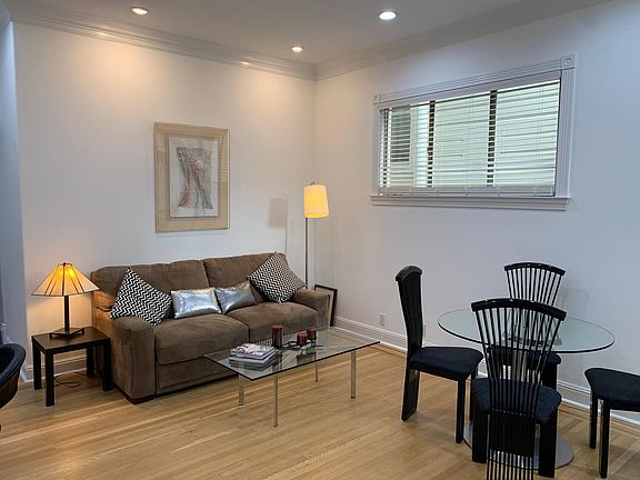 5th image of 2309 Divisadero St APT 2